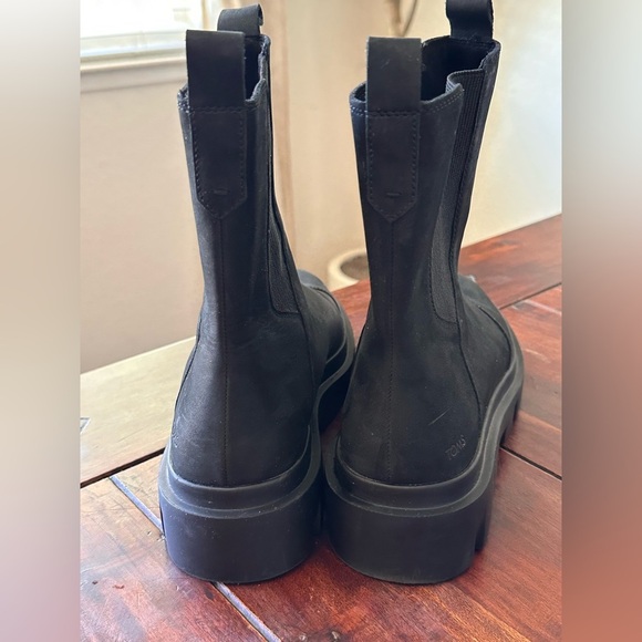 TOMS Rowan Black Pull On Leather Chelsea Boots Women’s 9.5 (EU 41) - Picture 6 of 7